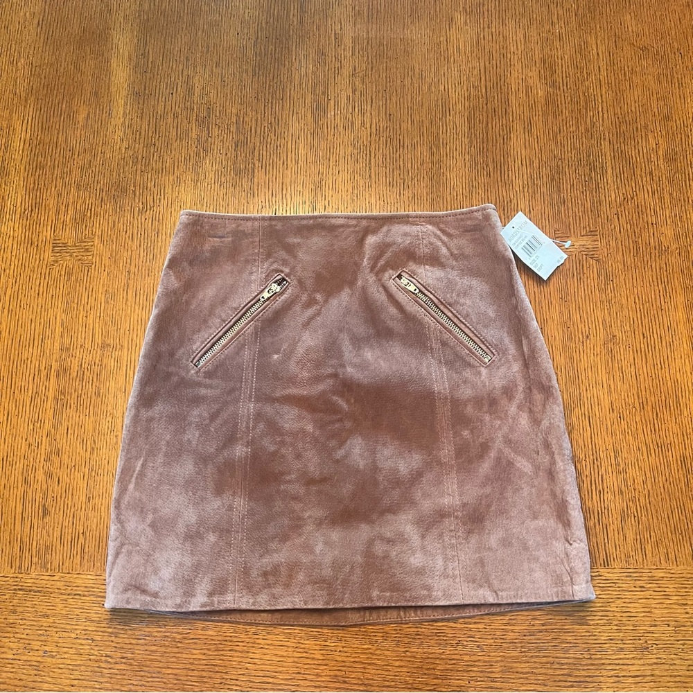 NEW BLANK NYC Women’s Leather Suede Mini Skirt Coffee Bean Size 25 Zipper Detail - Picture 3 of 14